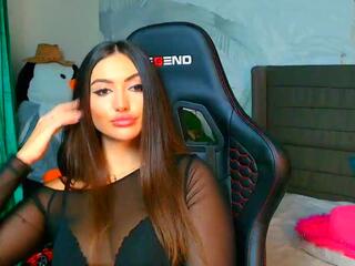 Roxanne Skye webcam model stream image