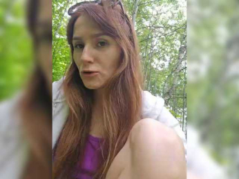 MCmcMC4 webcam model stream image