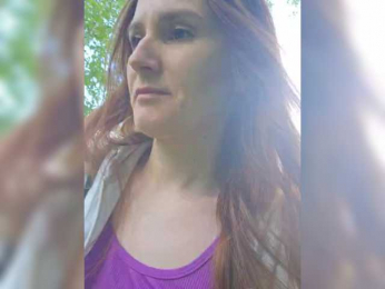 MCmcMC4 webcam model stream image