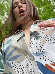 dreams4u webcam model stream image