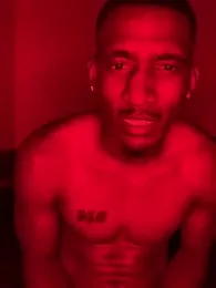 ColdAssXav93 webcam stripchat model stream image