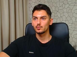 Thomas Reds webcam model stream image