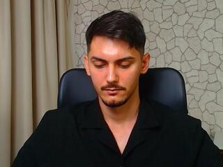 Thomas Reds webcam model stream image