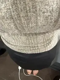 C-4bomb webcam model stream image