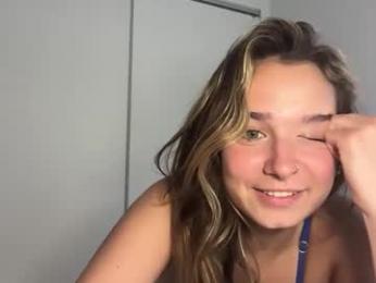 elenahere4u webcam chaturbate model stream image