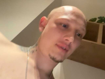 Dark-Luna webcam model stream image