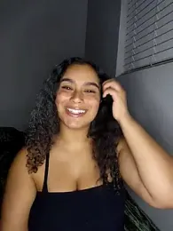 cinnaminnie webcam model stream image