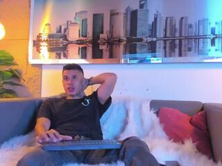 Dan Airen webcam flirt4free model stream image