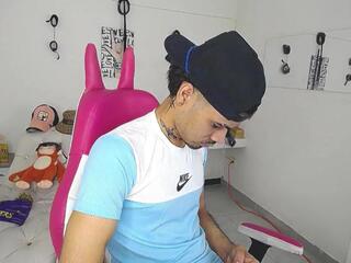 Alejo Bigg webcam flirt4free model stream image