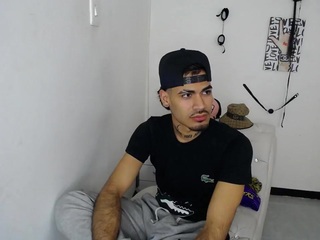 Alejo Bigg webcam model stream image