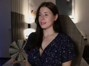 girl_u_never_met webcam model stream image