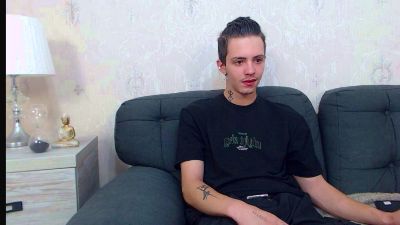 DylanVibe webcam model stream image