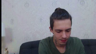 DylanVibe webcam model stream image