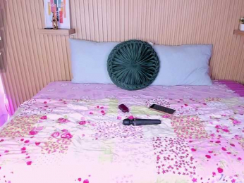 allyson-aisha webcam model stream image