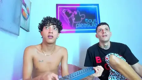Pleasure_boys_hot webcam model stream image