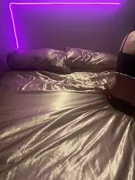 Shynesse21 webcam model stream image