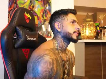logan_hugh8 webcam model stream image