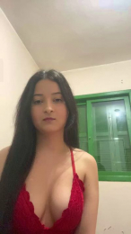 privslauraa webcam model stream image