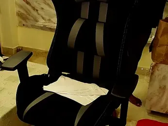 RuvoxXneXo webcam model stream image