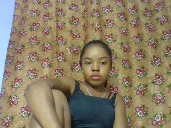 Elysa7 webcam model stream image