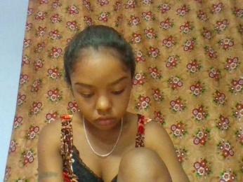 Elysa7 webcam model stream image