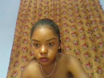 Elysa7 webcam model stream image