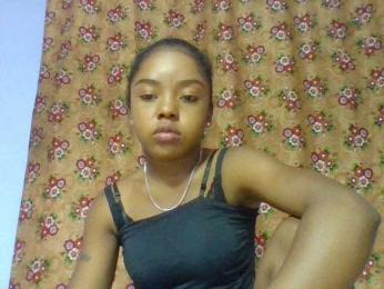 Elysa7 webcam model stream image