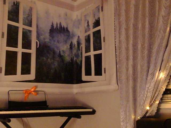 Elly_Silence webcam model stream image