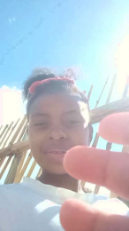 Bithina webcam model stream image