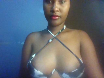 Sweet-boo webcam model stream image