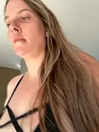 newMichelle webcam model stream image