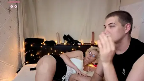 SexVibecouple webcam model stream image