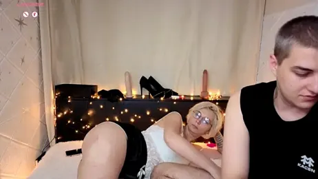 SexVibecouple webcam model stream image
