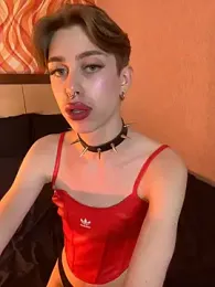 dark_noir_ webcam model stream image