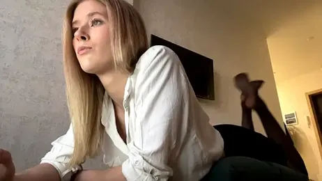 Ruby_Blonde_Photik webcam model stream image