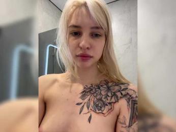 Cristi-Candy webcam bongacams model stream image