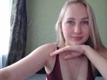 Sladkie002 webcam model stream image