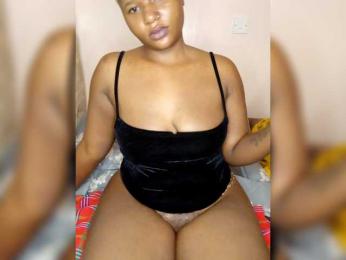 Shan-4 webcam bongacams model stream image