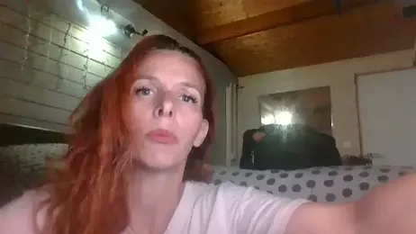 Nisturiale webcam model stream image