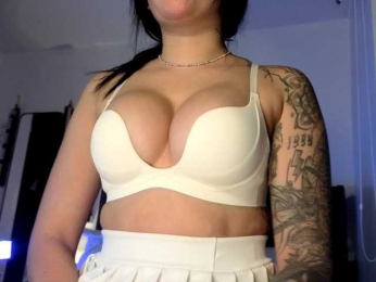 Dianakinky webcam model stream image