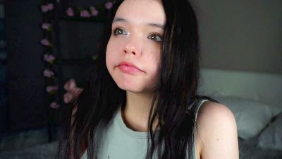 TracyPlowe webcam model stream image
