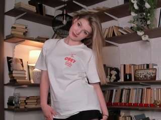ainsleybrookhouse webcam model stream image
