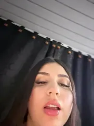 Im-Ali webcam model stream image