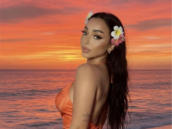 LaraMac webcam livejasmin model stream image