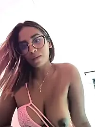 Vivi_bless webcam model stream image