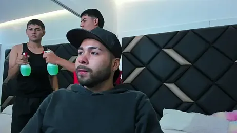 Hot_Threesomee webcam model stream image