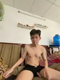 azn_typhoon00 webcam model stream image