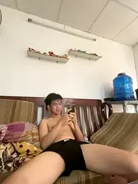 azn_typhoon00 webcam model stream image