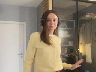 Emilie Helmuth webcam model stream image