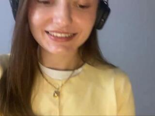 Emilie Helmuth webcam model stream image